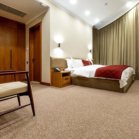 Mardan Hotel Chimkent Extérieur photo