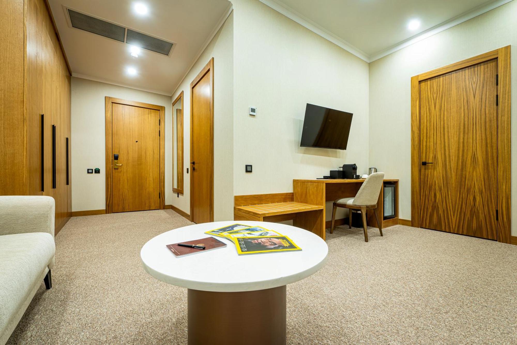Mardan Hotel Chimkent Extérieur photo