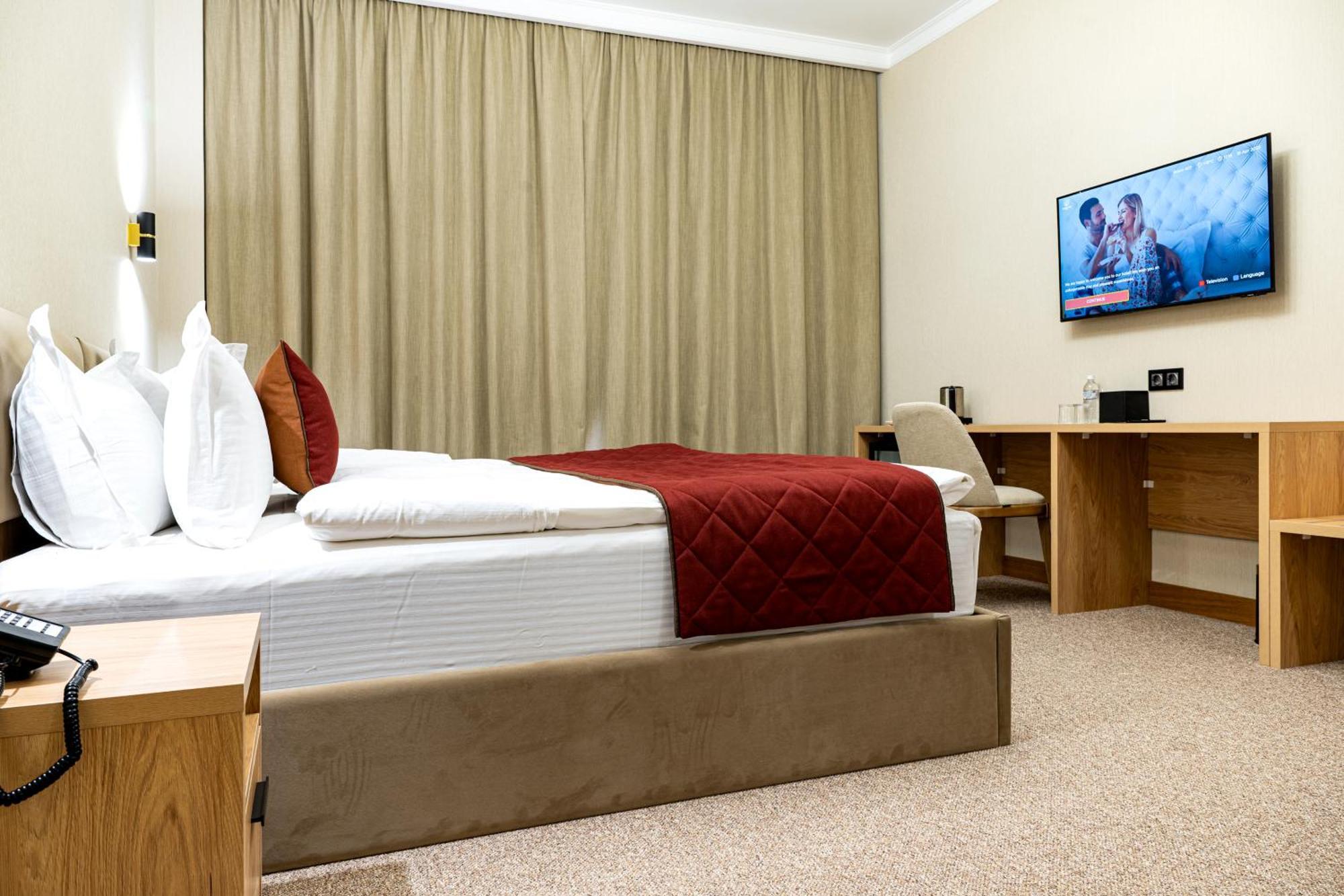 Mardan Hotel Chimkent Extérieur photo